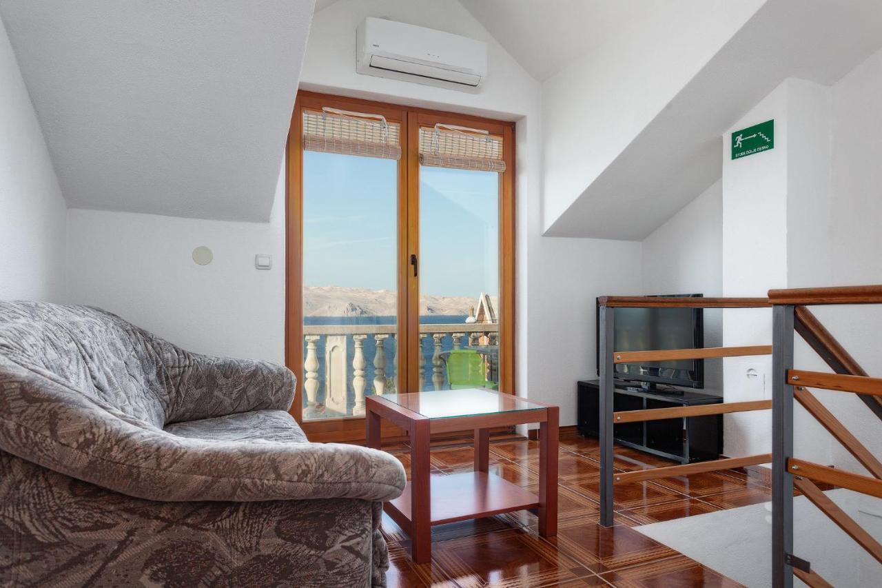 Manda Apartman Karlobag Kültér fotó